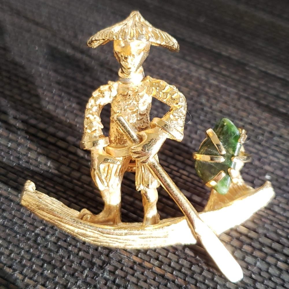 VTG BSK oriental boatsman brooch gold color/+Jade - Picture 2 of 9